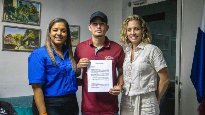 Emprendedores turísticos reciben apoyo financiero y capacitación como parte del programa Empreturismo, lanzado en la isla de Taboga.