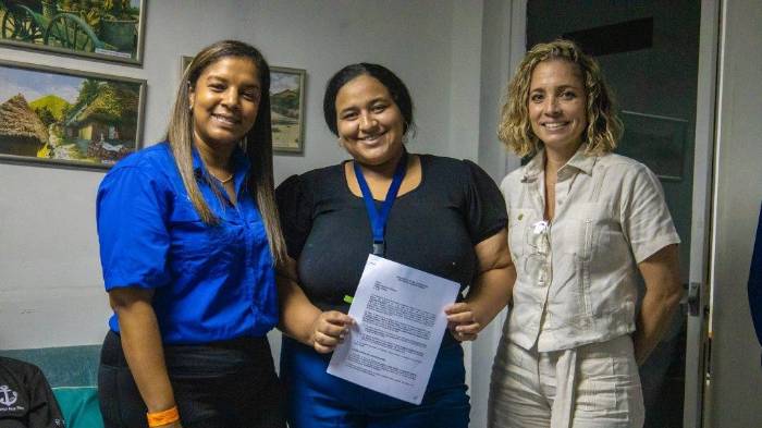 Autoridades y aliados estratégicos presentan el programa Empreturismo en Taboga, reafirmando su compromiso con el desarrollo del turismo local.