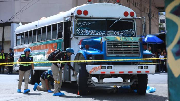 El bus de la ruta Tanara–Vía España fue retenido por las autoridades tras el fatal atropello ocurrido en Calidonia.
