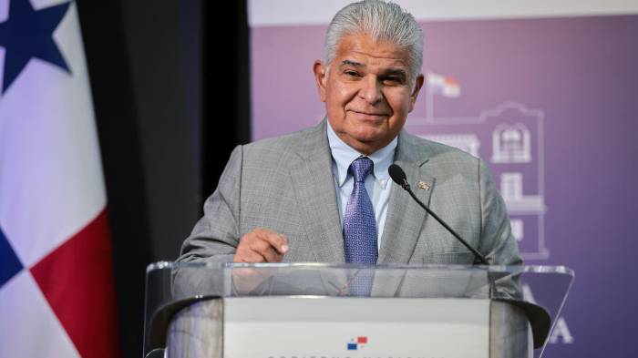 Durante su conferencia semanal, el presidente Mulino reafirmó el compromiso del país con los estándares internacionales.