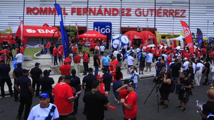 Se espera la asistencia de más de 21 mil aficionados para el partido entre Panamá y Surinam este martes.