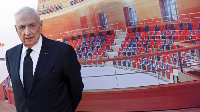 Frank Gehry murió a los 96 años el 5 de diciembre de 2025, según informó su jefe de oficina.