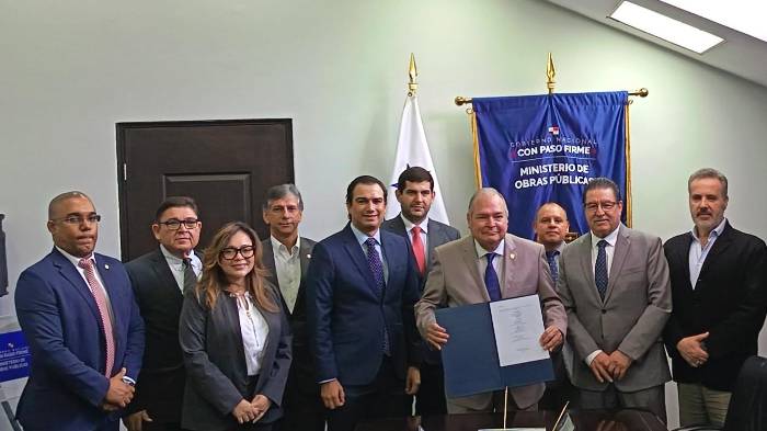 Este 4 de marzo el MOP firmó el contrato con el consorcio Vías del Istmo, S.A. para ejecutar la rehabilitación, mejora y mantenimiento de la vía.