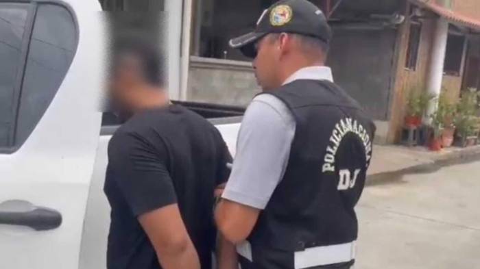 El conductor involucrado fue aprehendido y puesto a disposición de las autoridades judiciales.