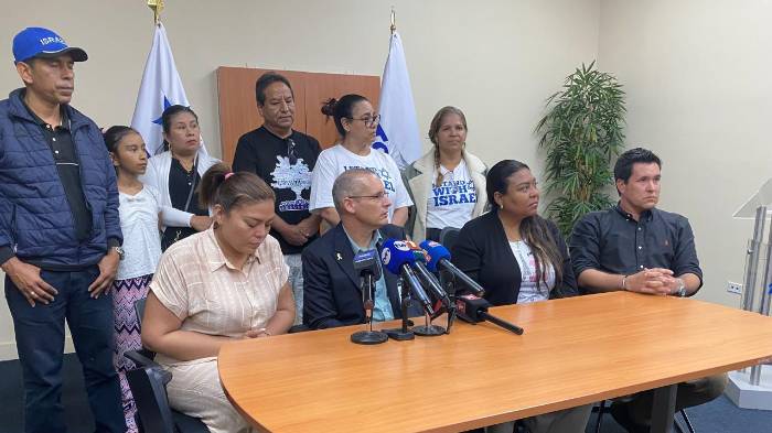 En una rueda de prensa, los funcionarios manifestaron su alegría por haber regresado a Panamá tras la tensa situación en Israel.