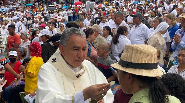 Celebración en el Parque Omar.