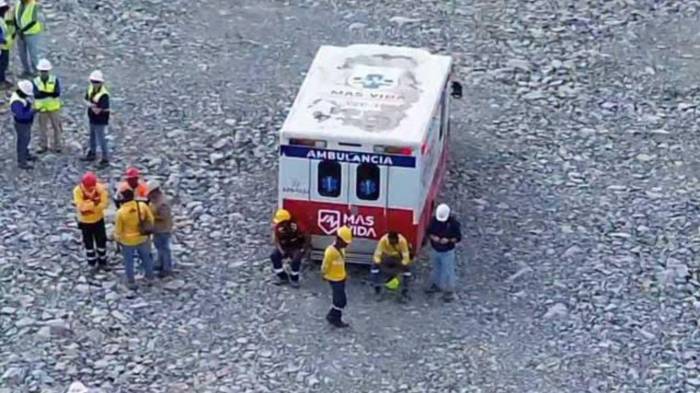 Paramédicos llegaron al lugar tras el accidente en obra del Cuarto Puente.