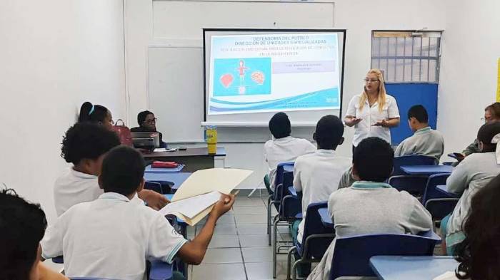 La Defensoría del Pueblo capacitó a 765 estudiantes.