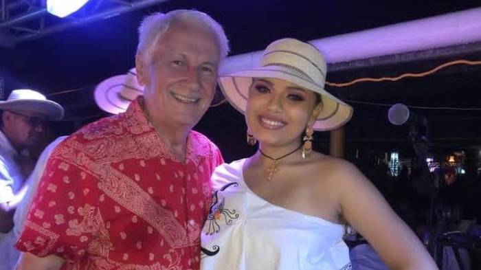 La excantante de Ulpiano cerca a ejercer la Medicina