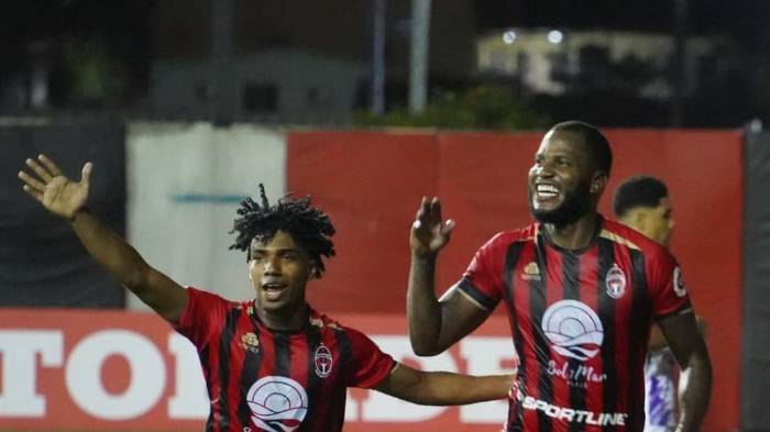 El Sporting lidera el Este.