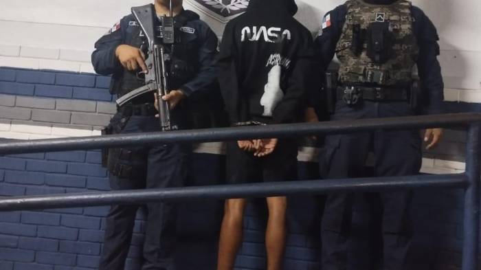 Sorprenden a menor con tres armas de fuego en Pacora y a otro sujeto en Calidonia