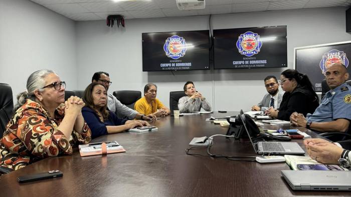 Reunión de coordinación entre la Dirección Nacional de Seguridad, Prevención e Investigación de Incendios (DINASEPI) y la Oficina de Tecnología.