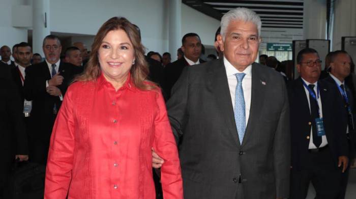 Presidente de la República de Panamá, José Raúl Mulino y la primera dama, Maricel Cohen de Mulino.