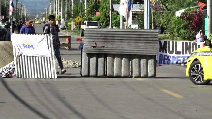 Comerciantes de Bocas ya no aguantan las pérdidas económicas por los cierres