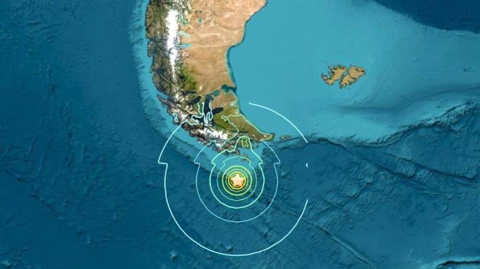 Terremoto de 7,5 sacude Chile y emiten alerta de tsunami