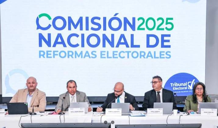 Reforma electoral redefine el voto plurinominal.