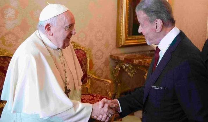 Admiración y tristeza: los conmovedores mensajes de los famosos para despedir al papa Francisco