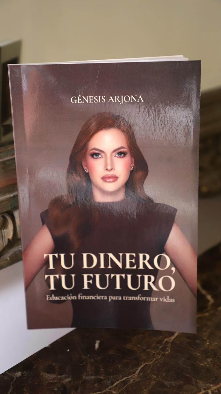 Exdiputada Génesis Arjona lanza libro de finanzas