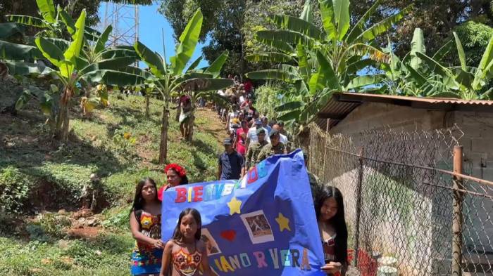 Panameño Mariano Rivera visita la tierra de sus amores