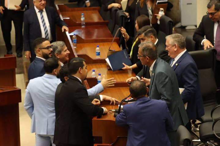 Fondo Solidario de Vivienda: Lo que dijo el ministro Jované en la Asamblea Nacional