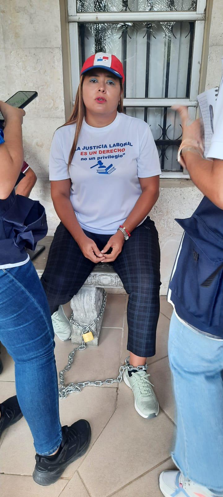 Según Asoprof, un total de 167 mujeres y 137 hombres fueron separados de sus cargos tras la huelga.