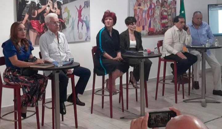 En la reunión estuvo la diputada Yuzaida Marín, Ricardo Fábrega, Ventura Vega y José Muñóz