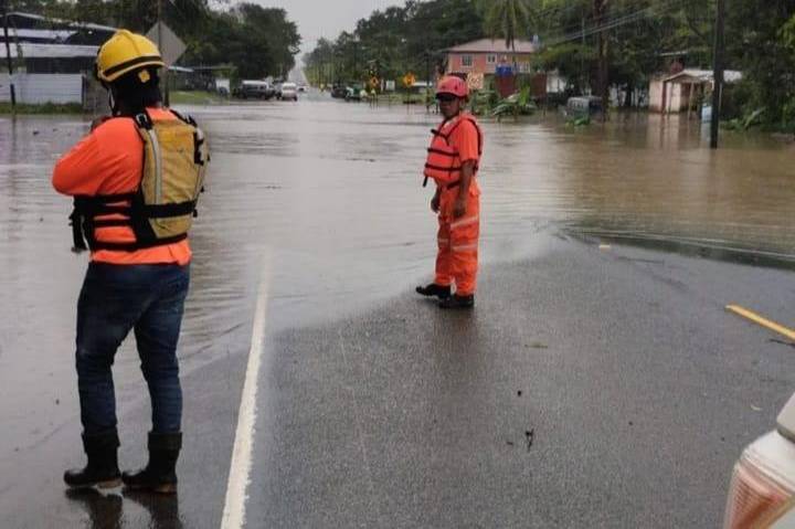 Siguen suspendidos los desfiles patrios en Herrera