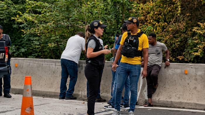 Personal del Ministerio Público realiza el levantamiento del cadáver