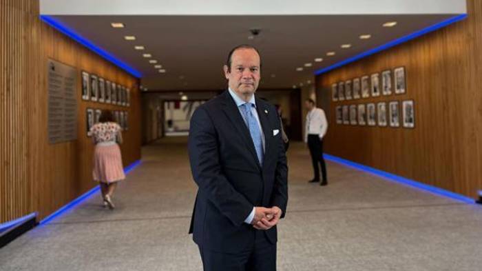 El canciller de Panamá, Javier Martínez-Acha, este martes en el Parlamento Europeo de Bruselas tras la reunión entre la Unión y seis países centroamericanos: Costa Rica, El Salvador, Guatemala, Honduras, Nicaragua y Panamá.