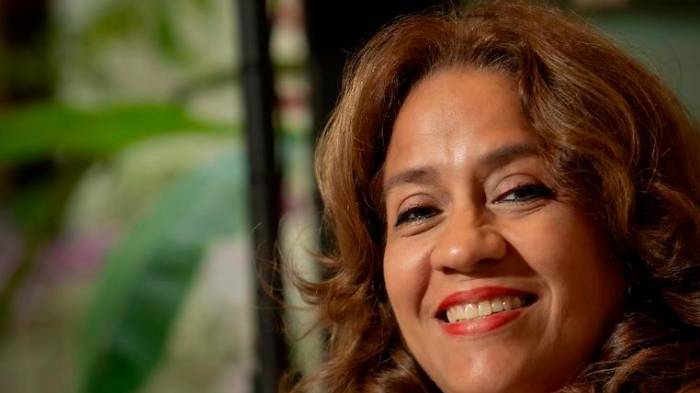 Entre pinceles y pasión: mujeres artistas rompen esquemas con ‘Entre Amigas’
