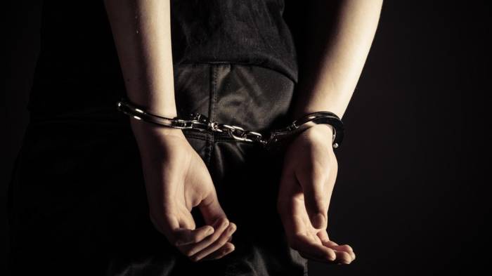 Mató a un hombre e hirió a otra persona.