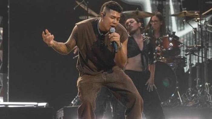 Boza está listo para romper la tarima.