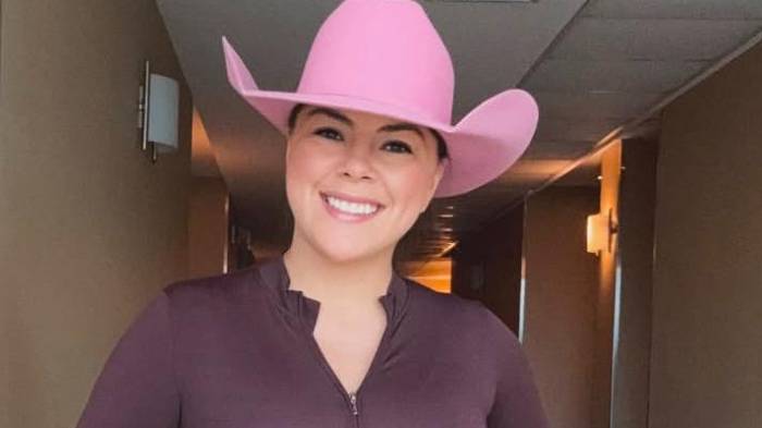 Criticada por su ropa ajustada, Doralis Mela respondió de forma contundente y sin filtros.