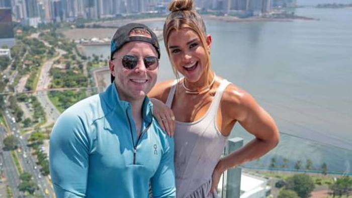 Confesiones de alcalde Mayer Mizrachi las hizo para el programa que conduce en YouTube la presentadora y modelo dominicana Clarissa Molina.