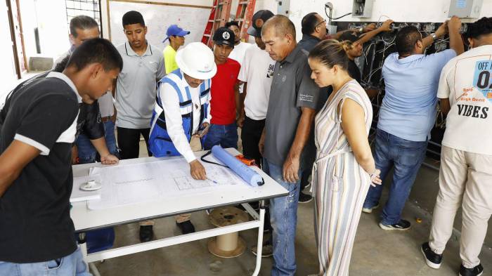 ¿Eres egresado de Inadeh? Mira lo que puedes obtener por cinco años