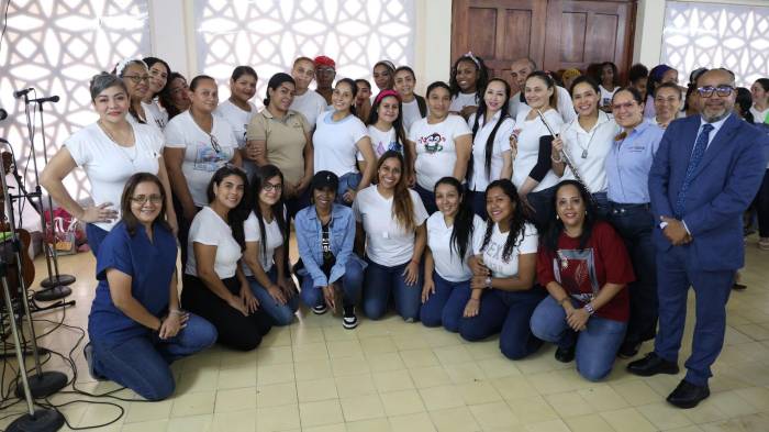 Su mensaje de paz reforzó los programas de acompañamiento emocional dentro del sistema penitenciario.