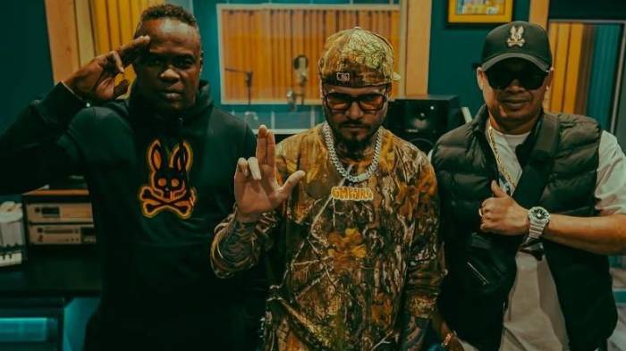 Redes Sociales/@k4gmusica