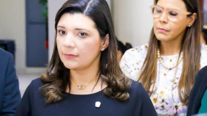 La ministra de Trabajo, Jackeline Muñoz.