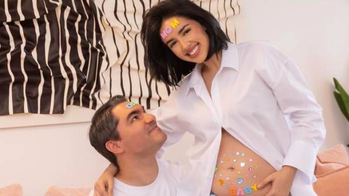 El pasado 27 de noviembre, Dayana y su esposo Gi Scollo anunciaron que se convertirán en padres.