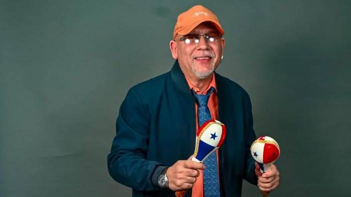 En foto José Reynaldo “Rey” Cruz, presidente de SITMAS, quien en nombre de los músicos pide la discusión del proyecto que protege a los artistas nacionales.