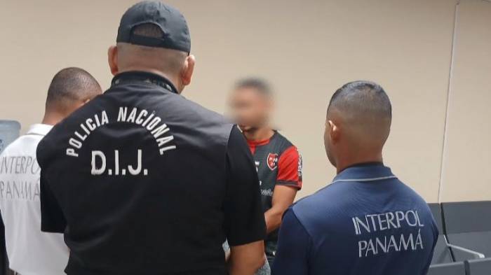 Su captura se logró gracias al intercambio de información entre la Policía Nacional de Panamá y sus enlaces internacionales.