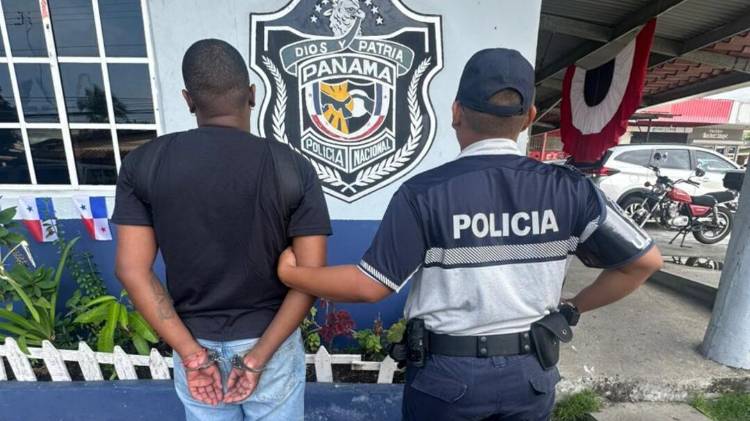 Unidades policiales realizan verificaciones en estaciones del Metro como parte del Plan Firmeza.
