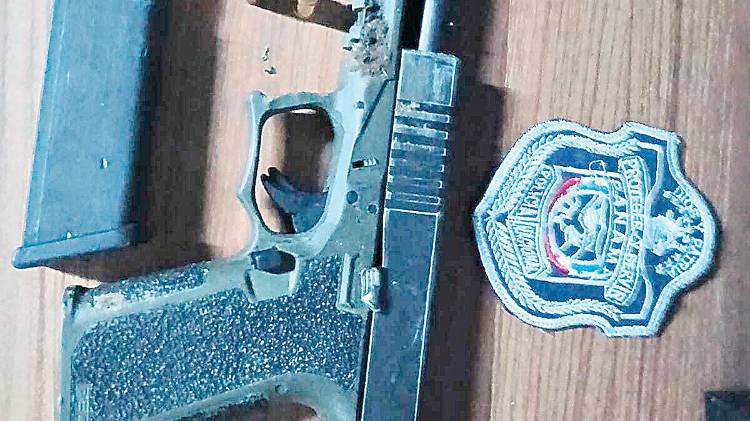 Una de las armas recuperadas en operativos policiales.