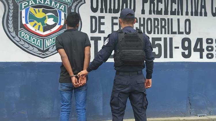 El presunto carterista fue capturado por la Policía Nacional gracias a la denuncia ciudadana y el video difundido en redes sociales.
