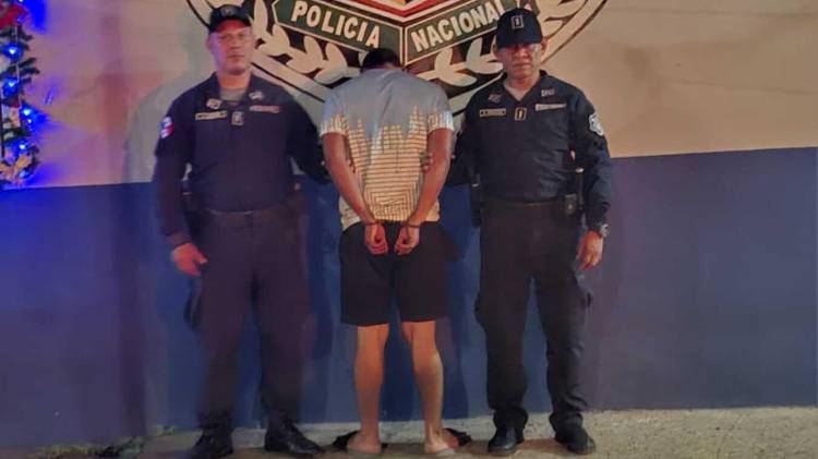 Policías capturaron al sospechoso y recuperaron indicios del asalto en Las Mañanitas.