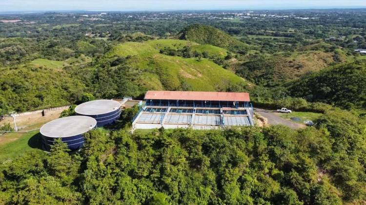 El IDAAN ejecutará labores de desinfección en la planta potabilizadora Rufina Alfaro, lo que obligará a suspender el servicio de agua en Las Tablas por 36 horas.