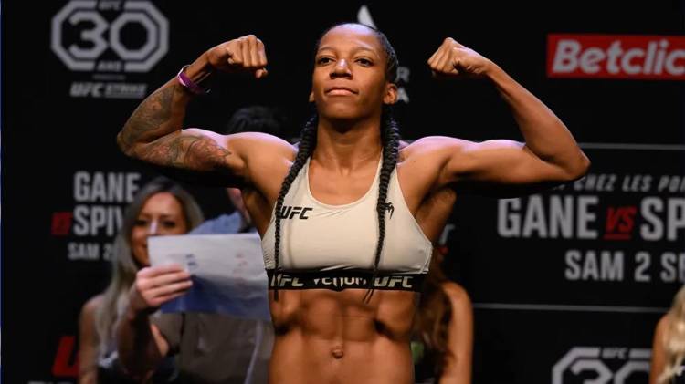 La panameña Joselyne Edwards tiene un récord de 15-6-0 y en su último combate, celebrado en abril pasado, se impuso por nocaut técnico sobre la estadounidense Chelsea Chandler en el primer asalto.