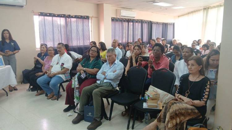 Lectura que une: Tercer encuentro de clubes de lectores despierta pasión en Panamá Oeste