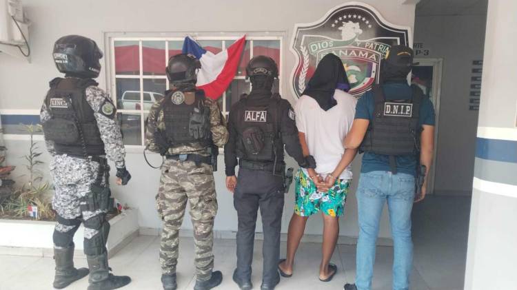 El hombre aprehendido de 46 años fue puesto a disposición de las autoridades competentes.