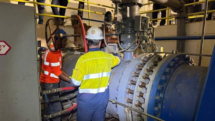 ¡A recoger agua! No habrá el suministro este fin de semana